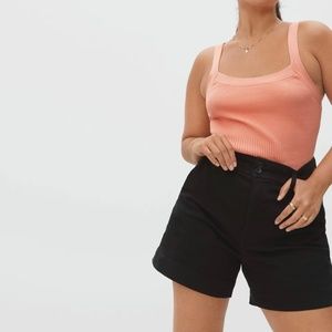 Everlane Way High Twill Short in Black